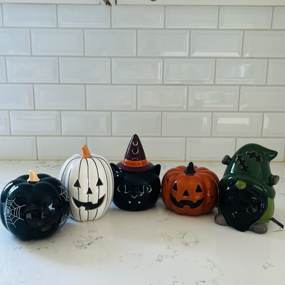 Target Bulleye’s Pre Lit Ceramic Jack-O’-Lantern - Picture 13 of 14